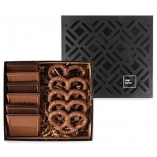 6 Piece Cookie & Confection Gift Box with Pretzels LWCFBX-PRET